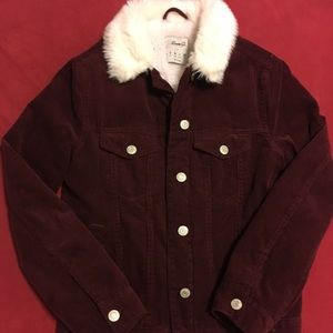Corduroy jacket with fur on the inside